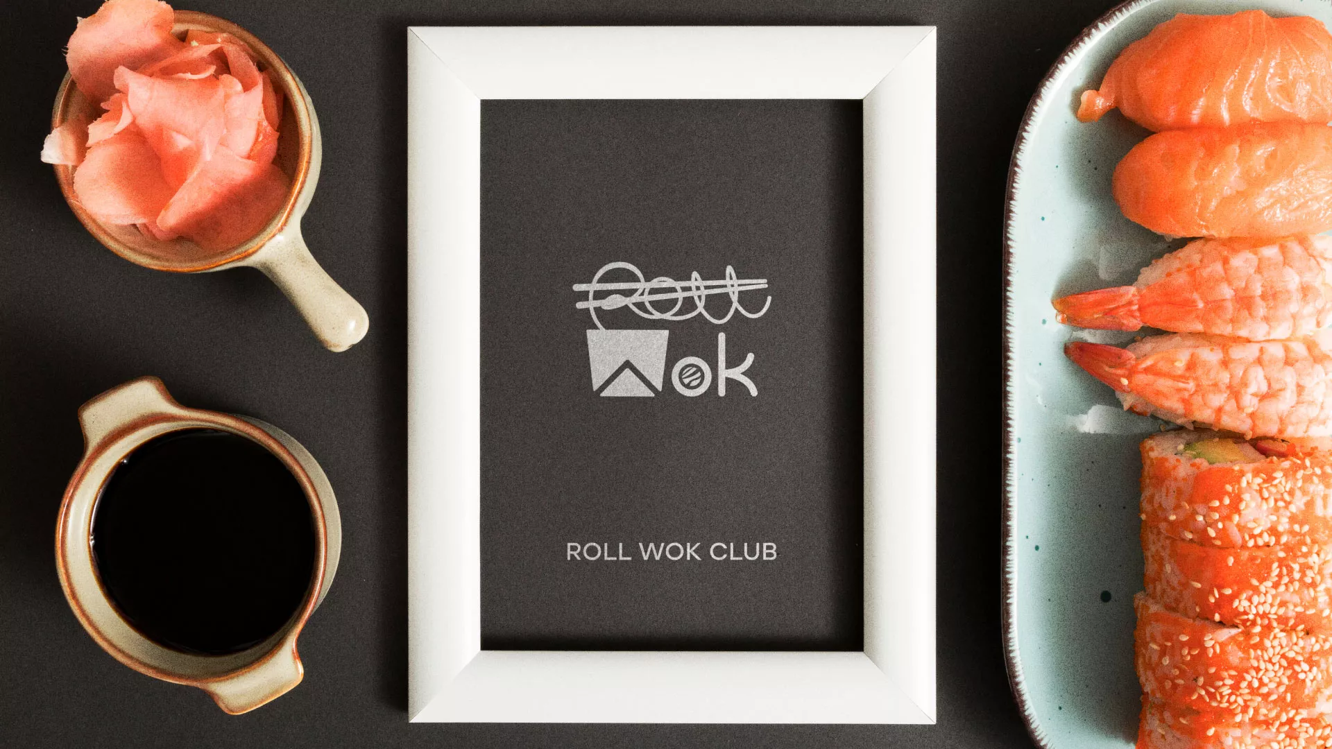 Разработка логотипа суши-бара «Roll Wok Club» в Устюжне